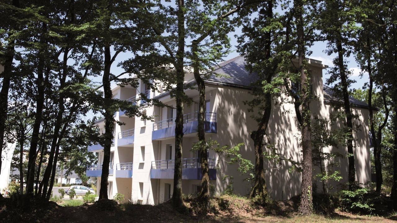 Photo of Buildings in Plescop
