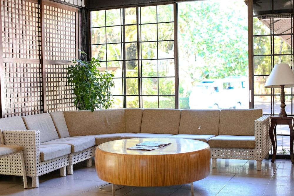 Photo of Livingroom in Maribago