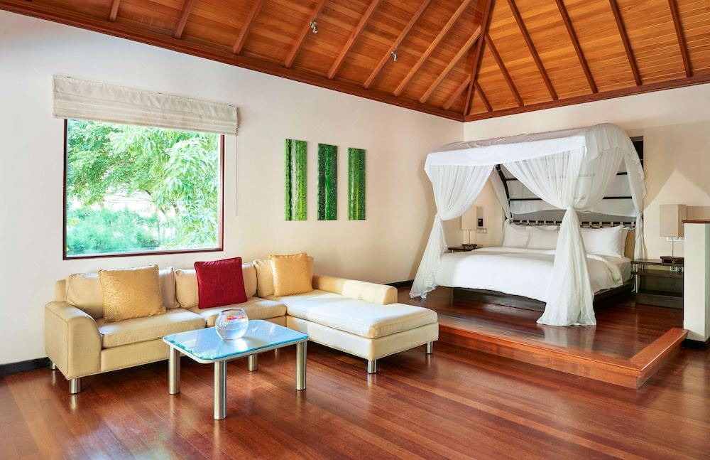 Photo of Livingroom in Silhouette Island