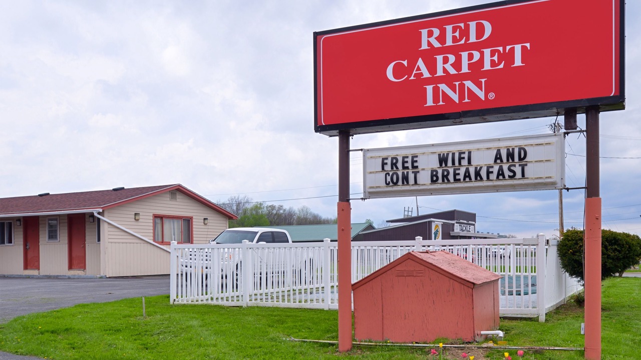 Photo of Buildings in Pulaski