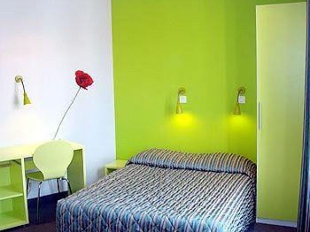 Photo of Bedroom in Jean-Medecin