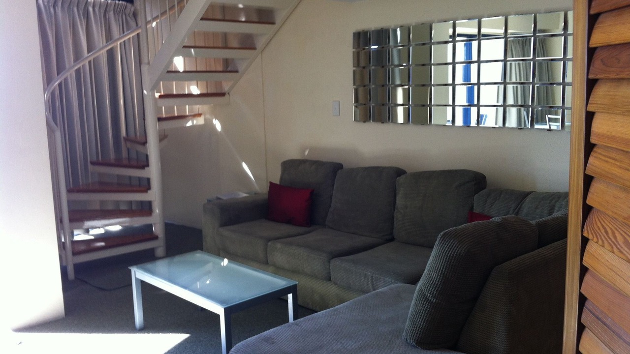 Photo of Livingroom in Golden Beach