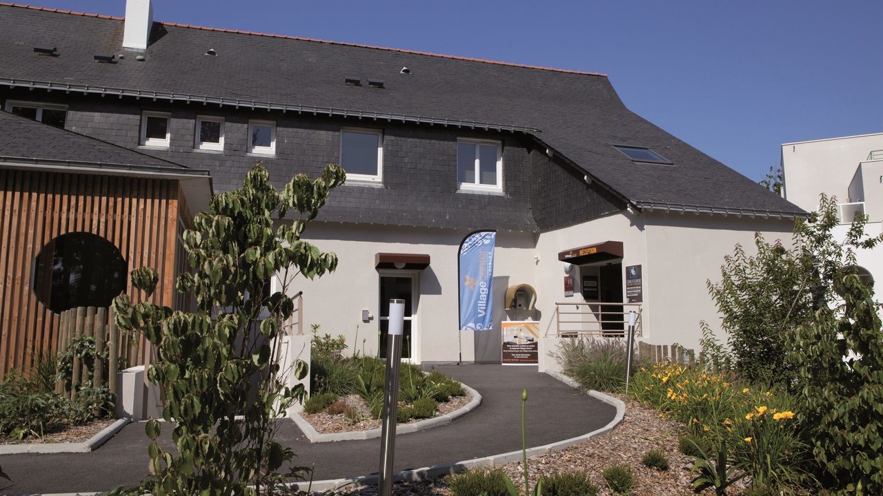 Photo of Buildings in Plescop