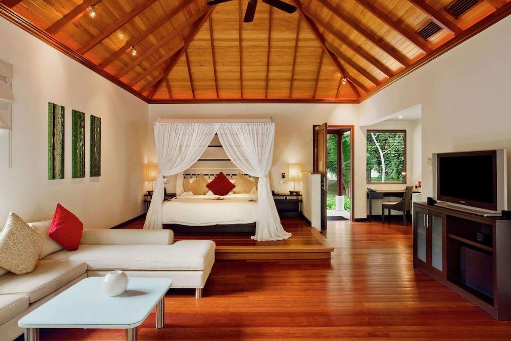 Photo of Livingroom in Silhouette Island