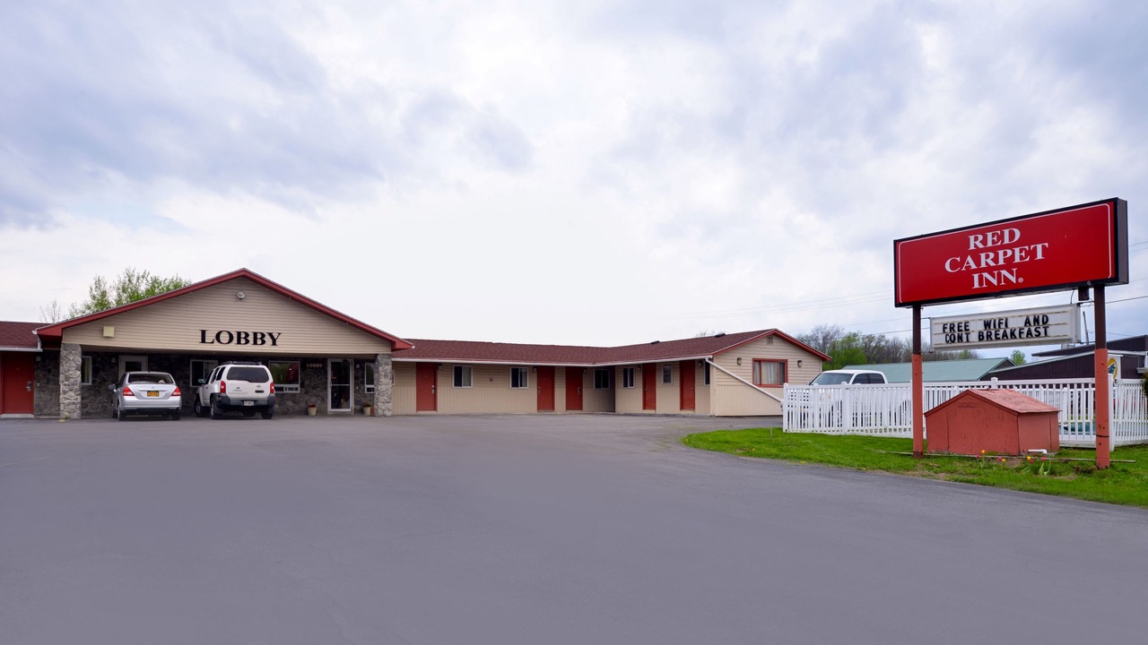 Photo of Buildings in Pulaski