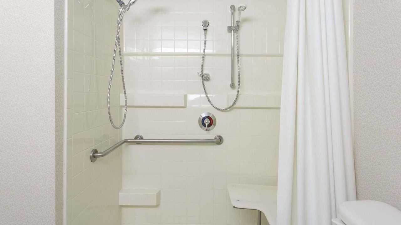 Photo of Bathroom in Triangle