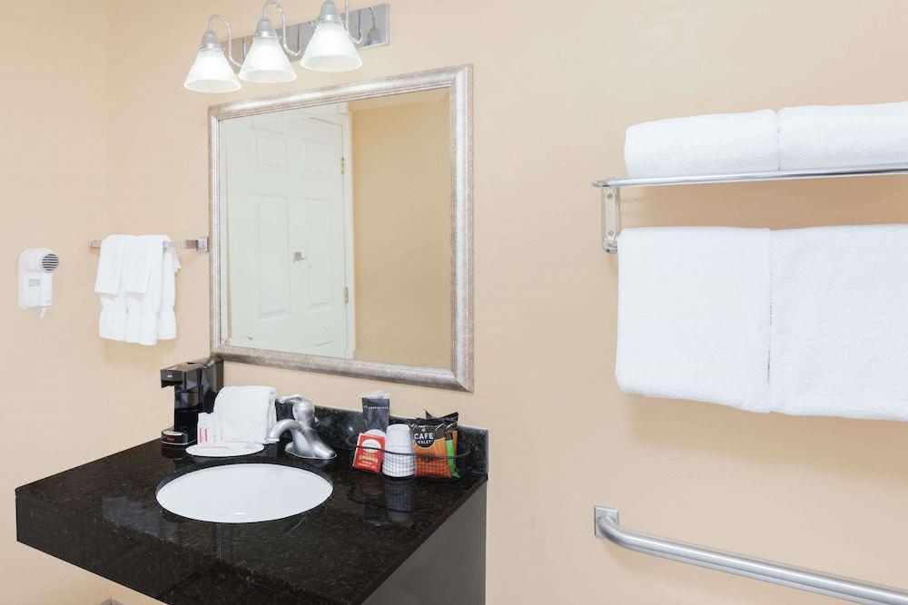 Photo of Bathroom in Elkhart