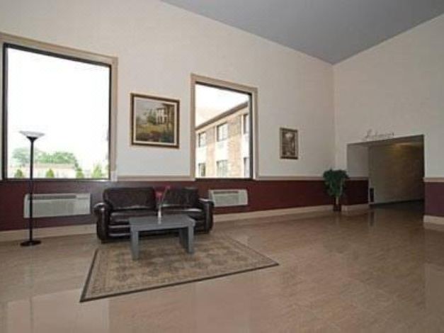 Photo of Livingroom in Niagara Falls