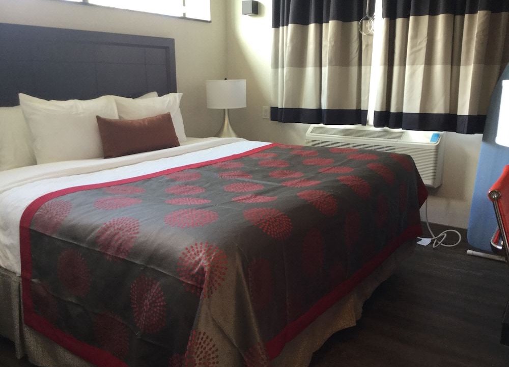 Photo of Bedroom in Concourse