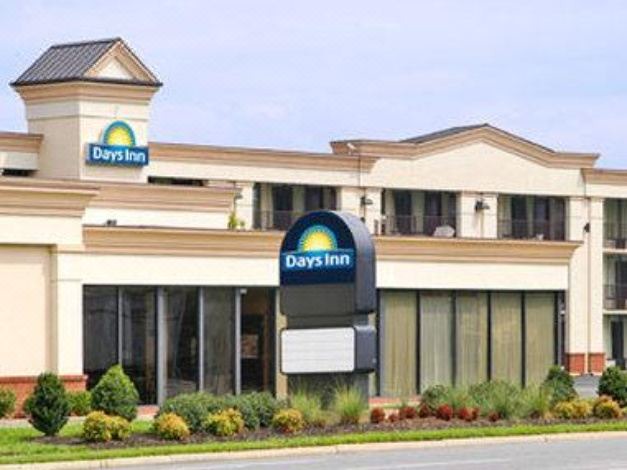 Photo of Buildings in Coliseum Central