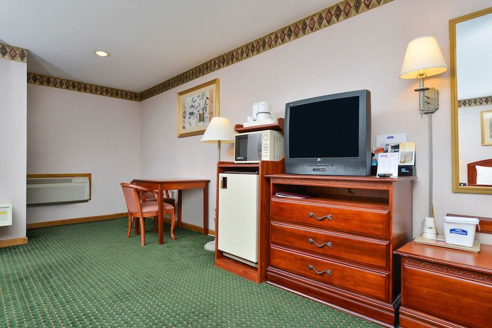 Photo of Livingroom in Lenox
