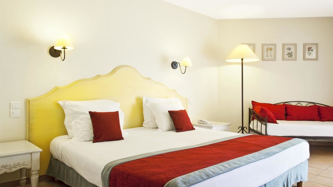 Photo of Bedroom in Montfavet