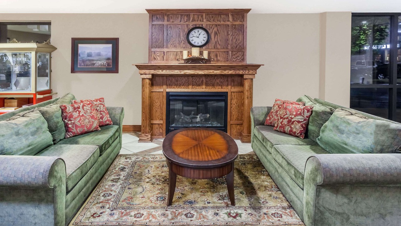 Photo of Livingroom in Elkhart