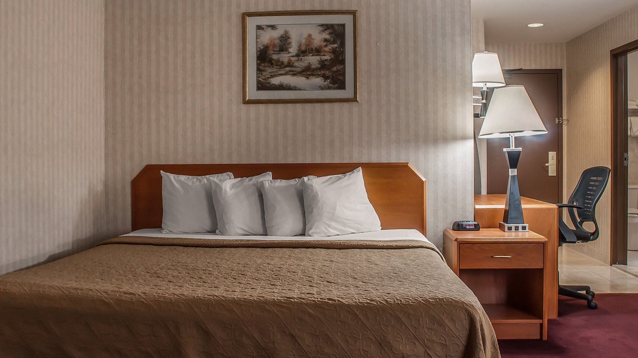 Photo of Bedroom in Niagara Falls