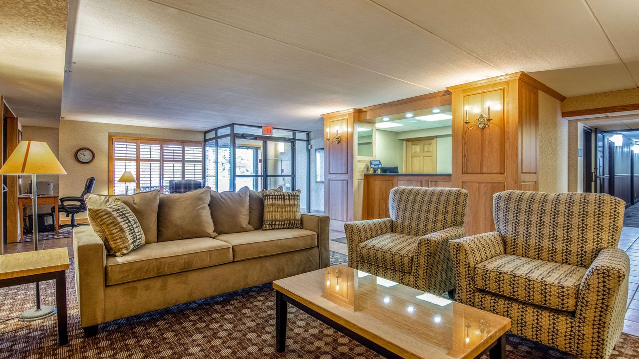 Photo of Livingroom in Tully