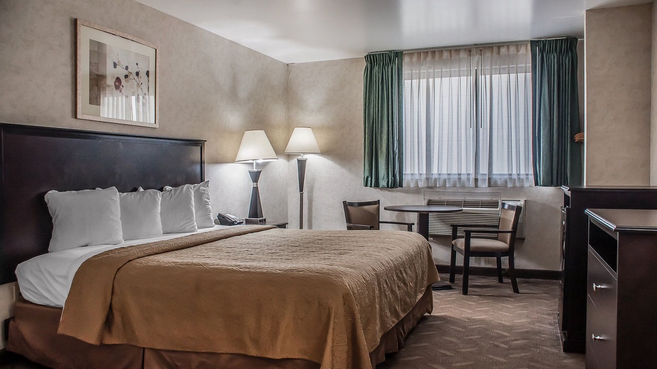 Photo of Bedroom in Niagara Falls
