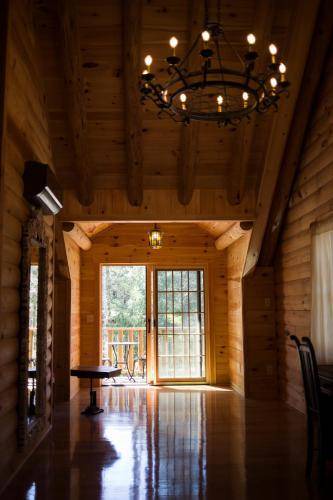 Photo of Livingroom in Spencer