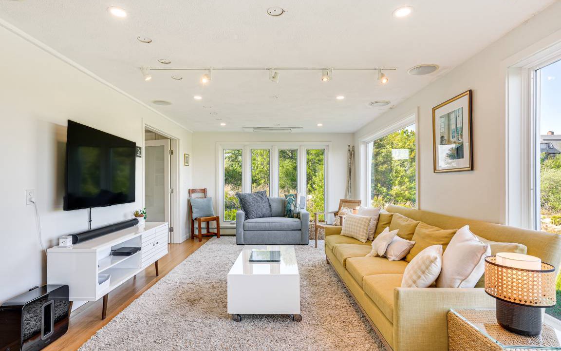 Photo of Livingroom in Gloucester
