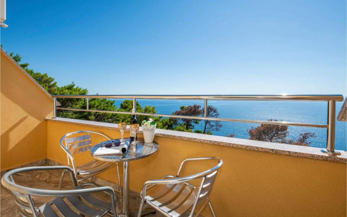 Photo of Patio Balcony in Bratus