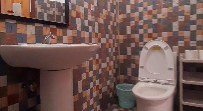 Photo of Bathroom in Basdiot