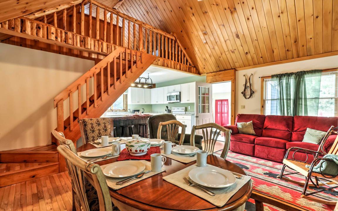Photo of Livingroom in North Creek