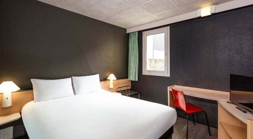 Photo of Bedroom in Lannion