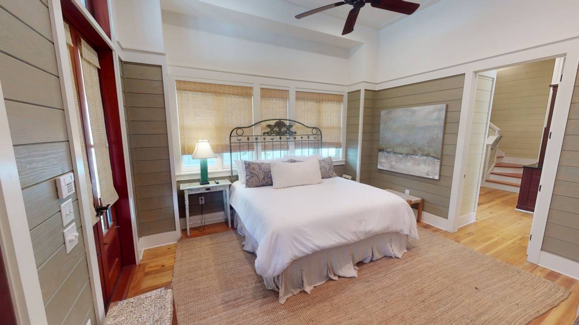 Photo of Bedroom in Beach District