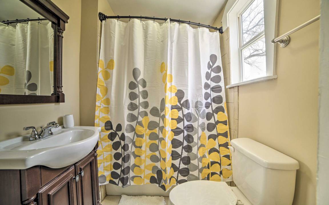 Photo of Bathroom in Mosby