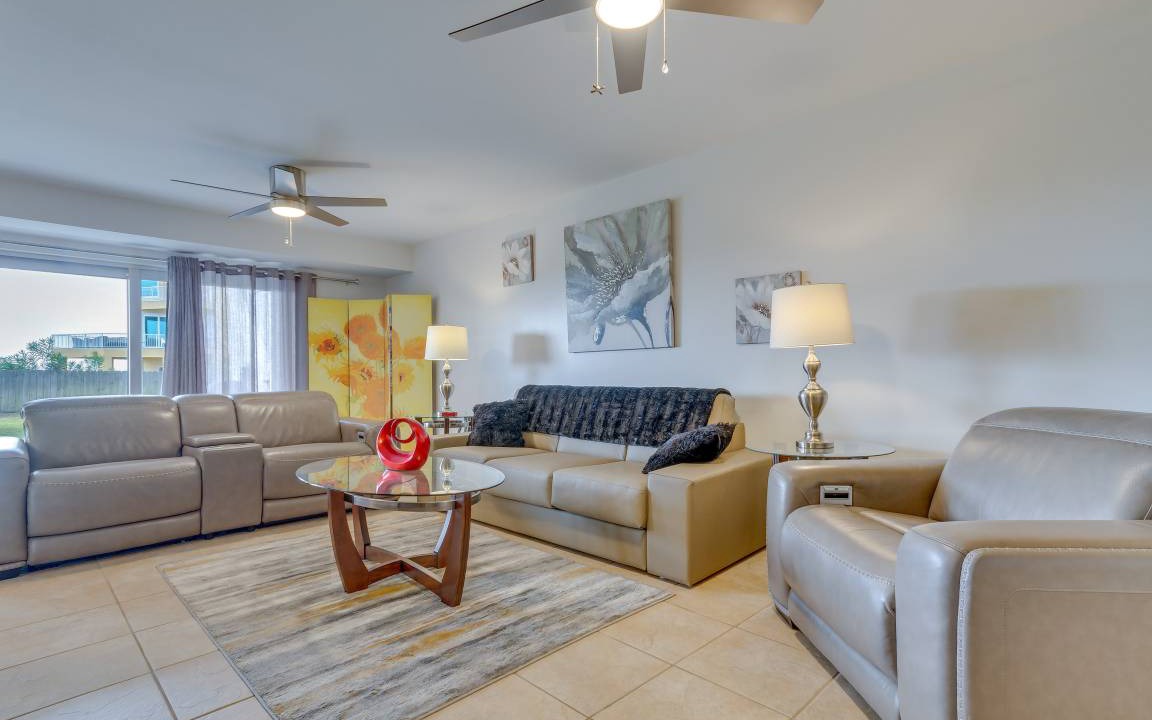 Photo of Livingroom in Pensacola Beach