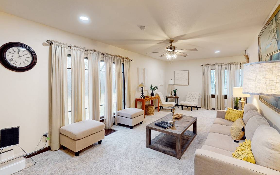 Photo of Livingroom in Martindale-Brightwood