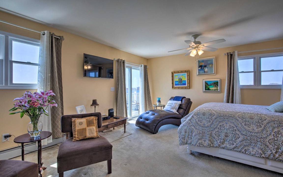 Photo of Bedroom in Mastic Beach