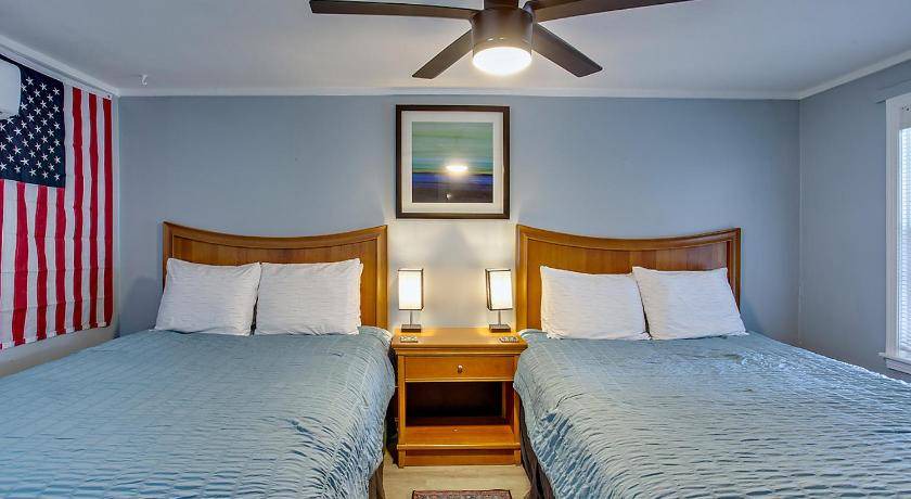 Photo of Bedroom in Panacea
