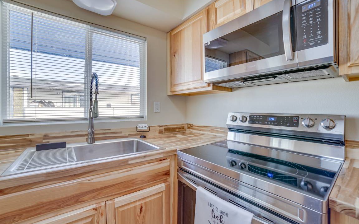 Photo of Kitchen in Midtown Anchorage