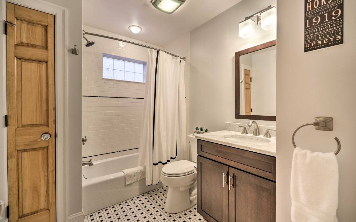 Photo of Bathroom in Saratoga Springs