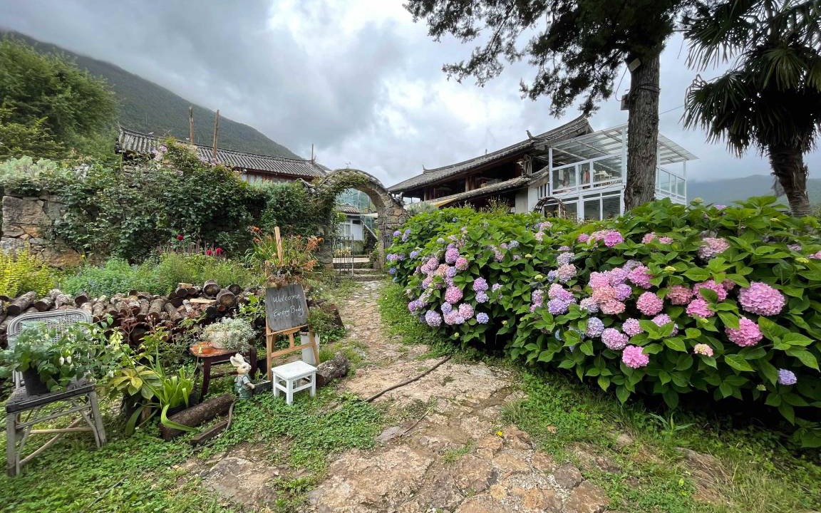 Photo of Others in Yulong
