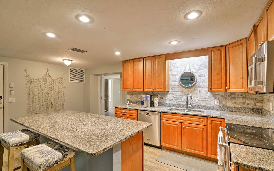 Photo of Kitchen in Yankeetown