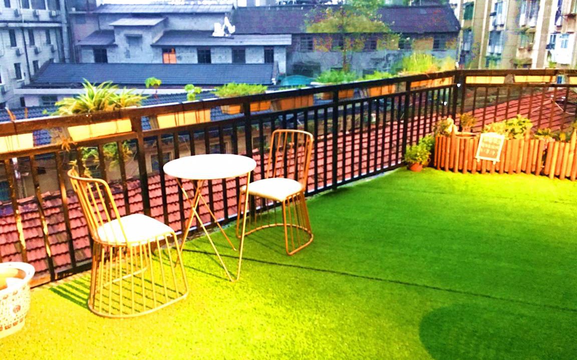 Photo of Patio Balcony in Yue Lu