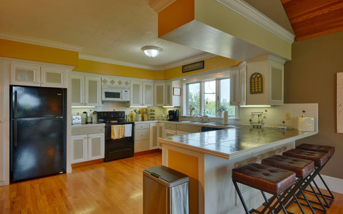 Photo of Kitchen in Tully