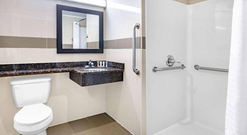 Photo of Bathroom in Lindenhurst