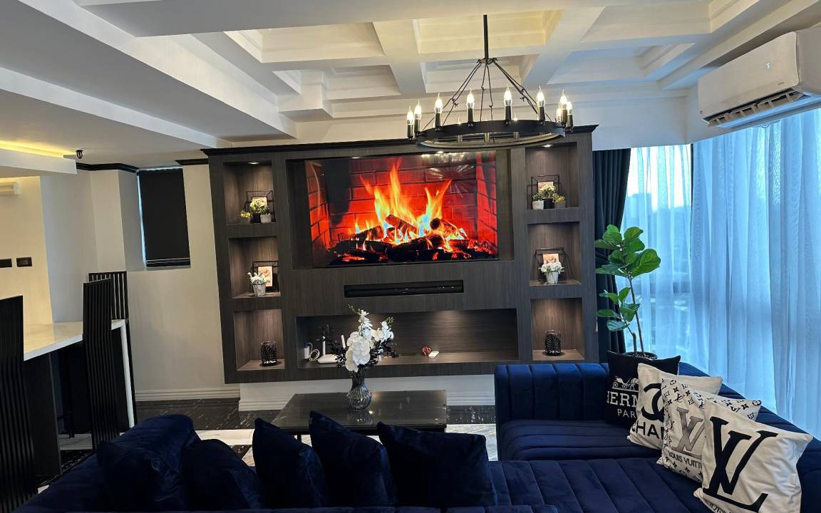 Photo of Livingroom in Downtown