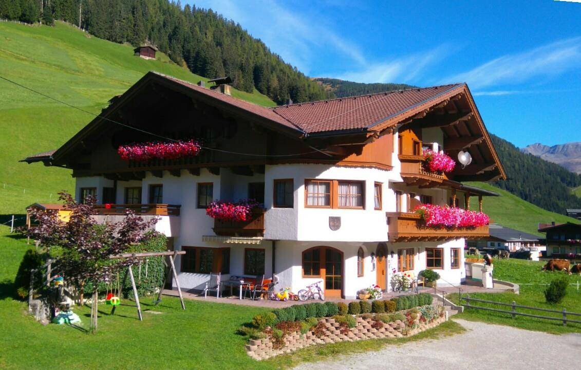 Photo of Others in Madseit