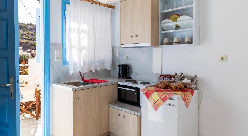 Photo of Kitchen in Platis Gialos