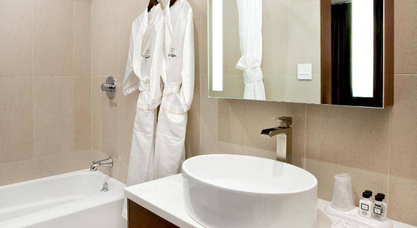 Photo of Bathroom in Porter Square