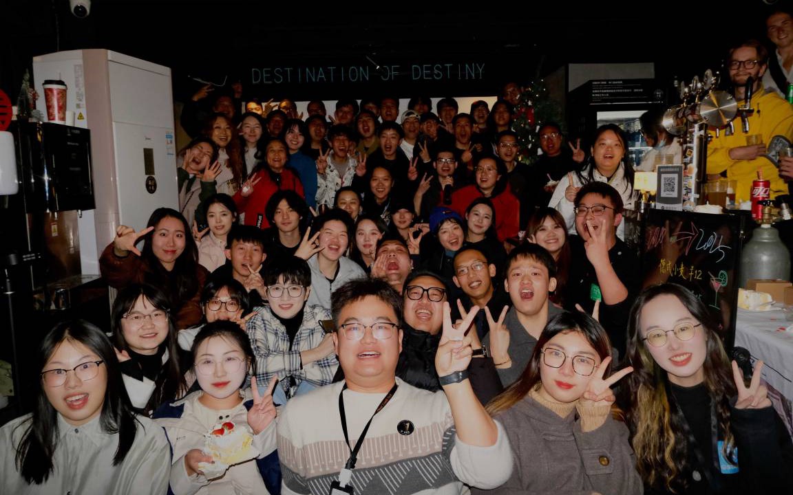Photo of Human In Picture in Jinjiang