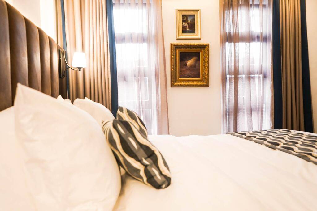 Photo of Bedroom in Downtown