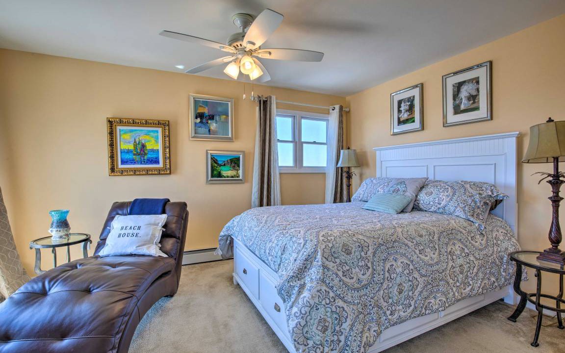 Photo of Bedroom in Mastic Beach