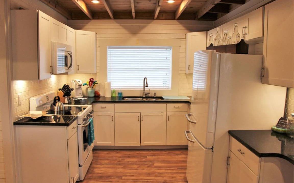 Photo of Kitchen in Laguna Beach Estates