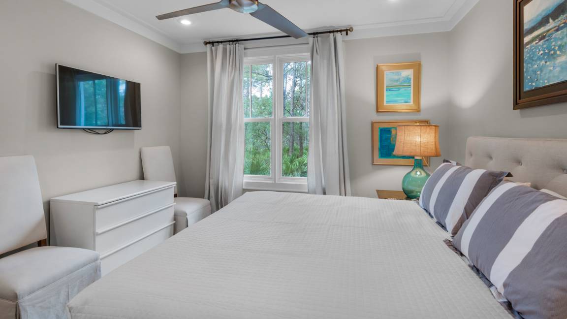 Photo of Bedroom in SeaNest Village