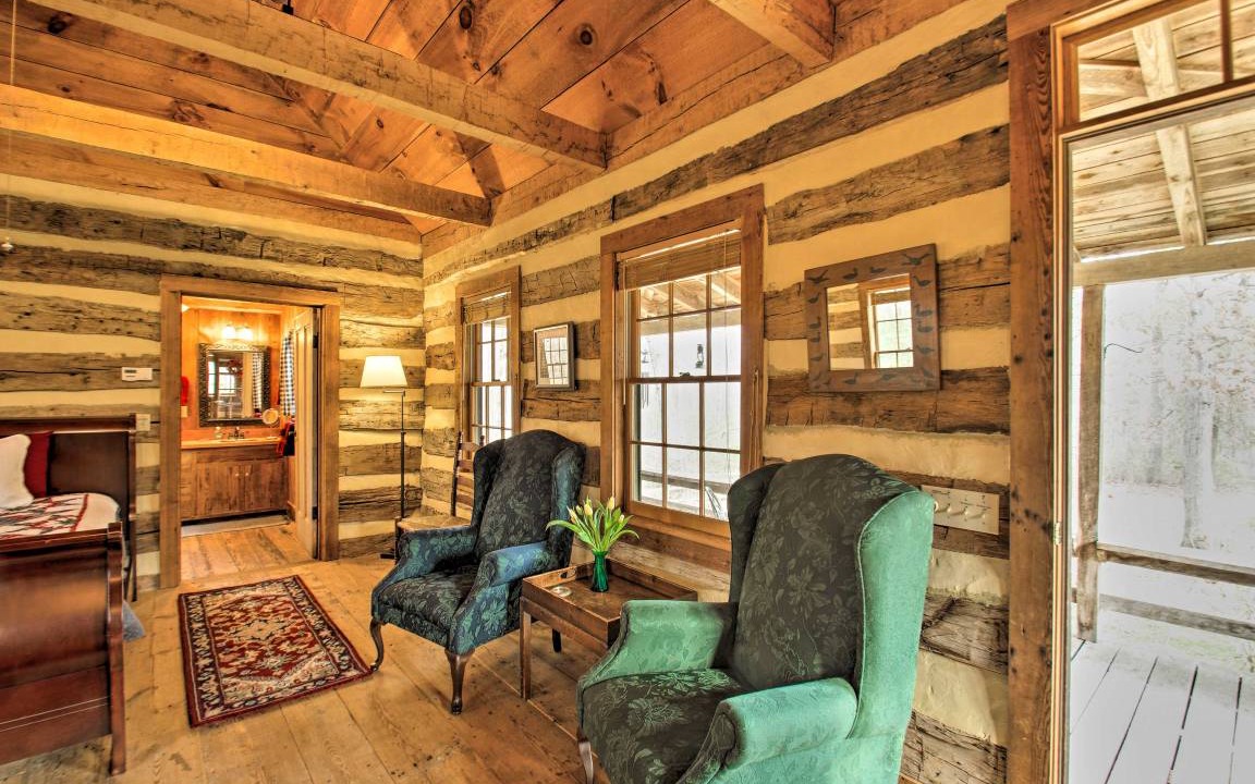 Photo of Livingroom in Free Union