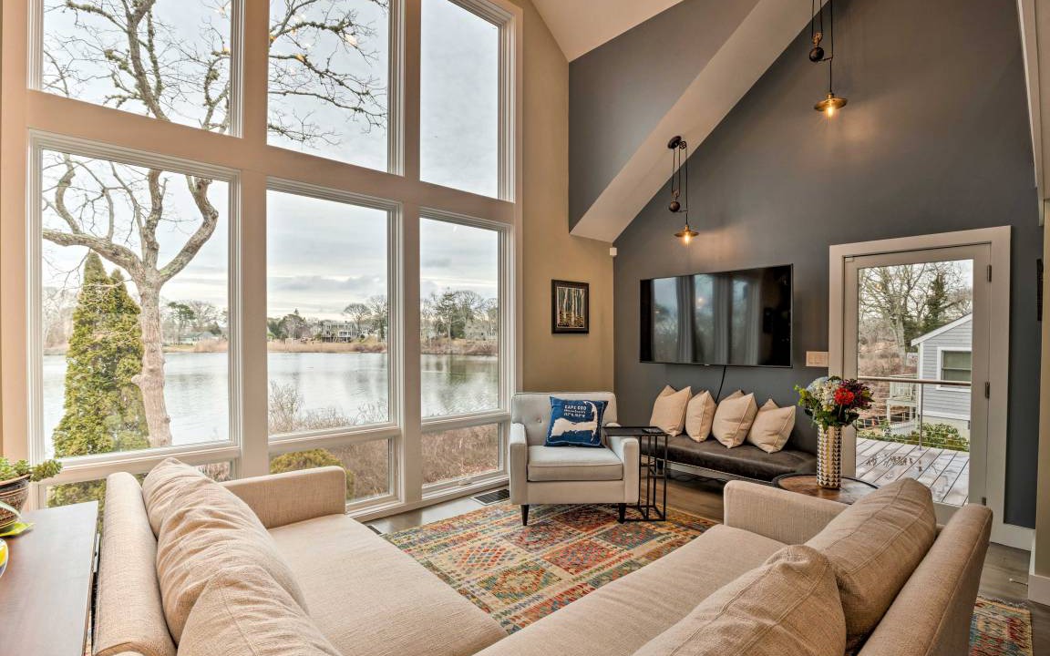 Photo of Livingroom in Hyannis